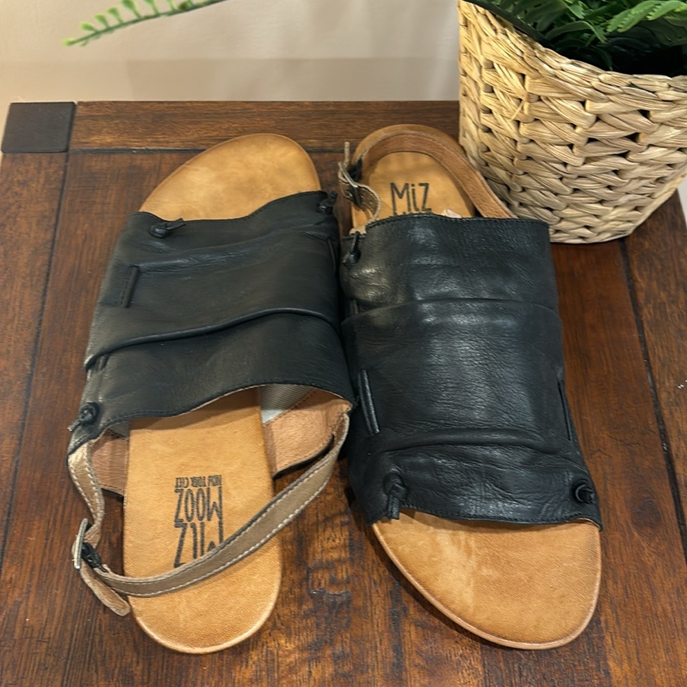 Miz Mooz Agnes Women’s slingback leather Sandal. Size 11 - Picture 2 of 10